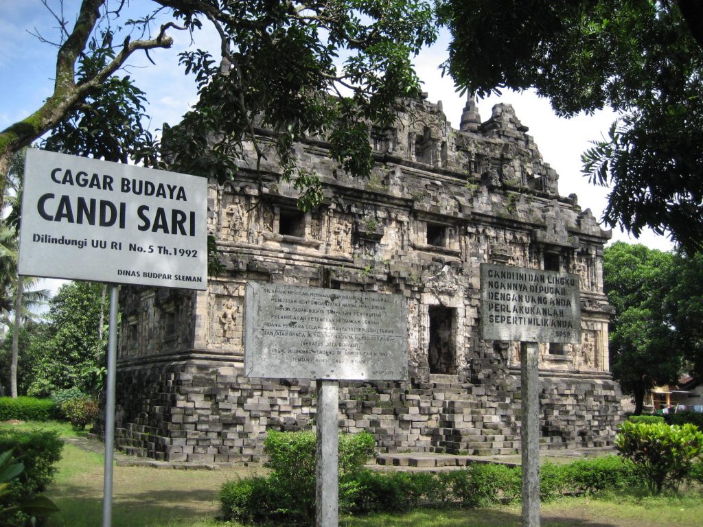 Foto Candi Sari